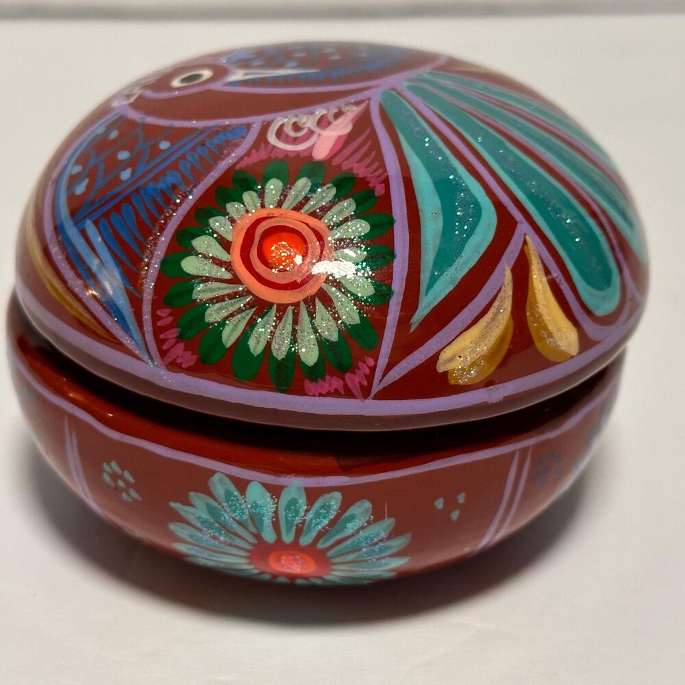 Cancun, Mexico Souvenir Round Lidded Pottery Trinket Dish-Handcrafted 2.5" x 3"